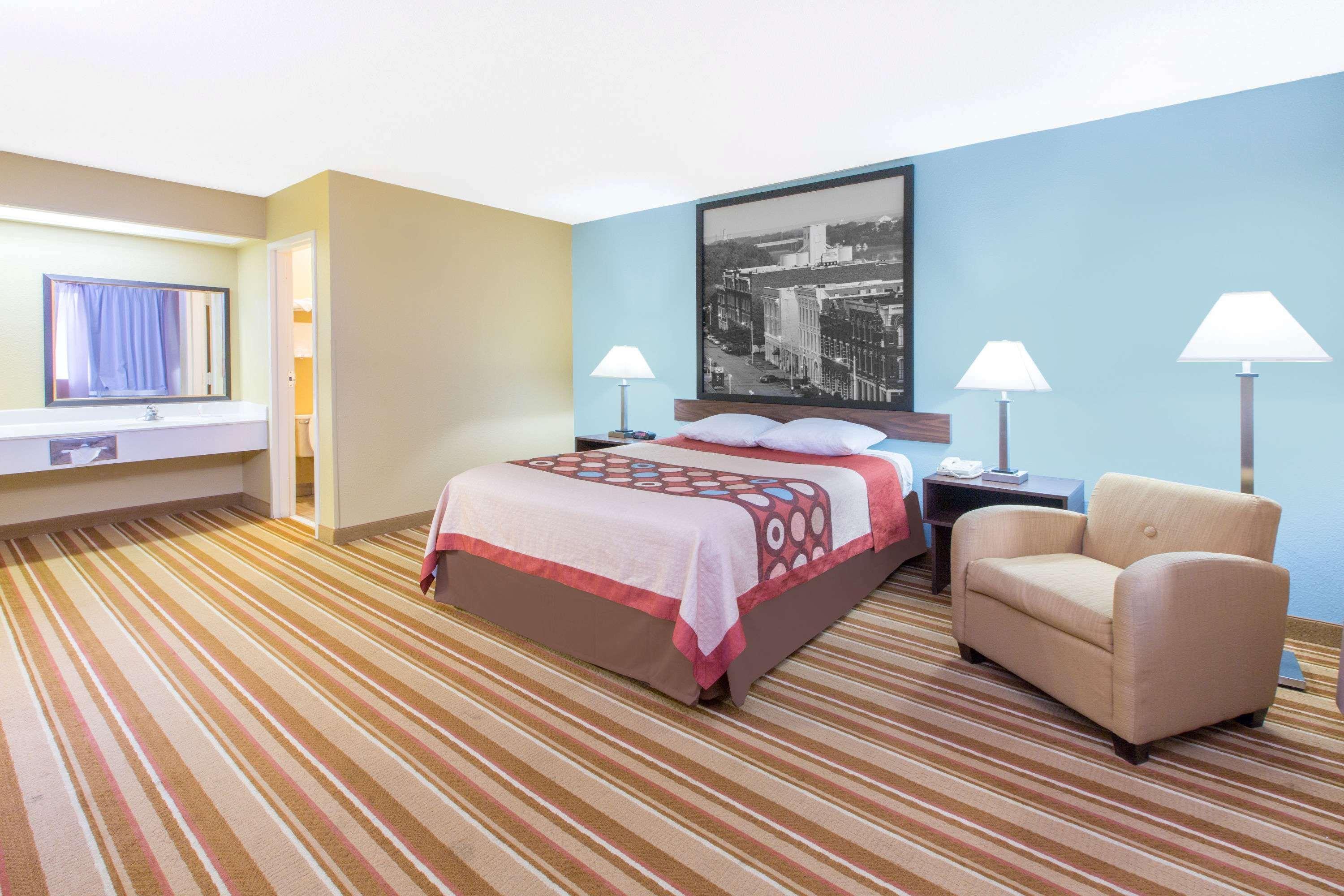 Super 8 By Wyndham Dothan Exterior foto